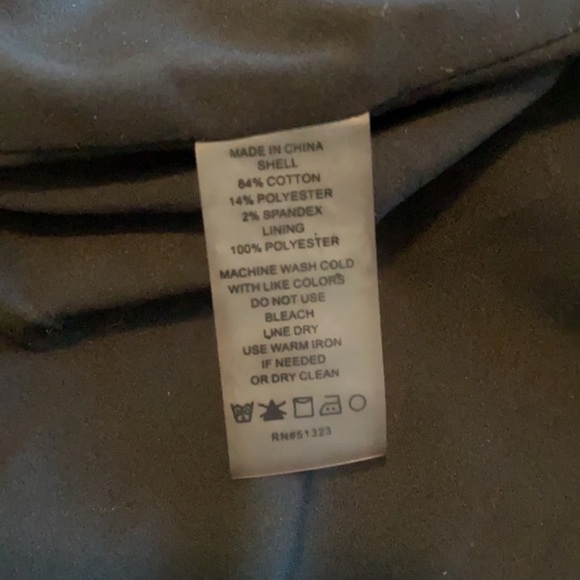 Vince Camuto Zip Up Jacket size Small! - Picture 6 of 8